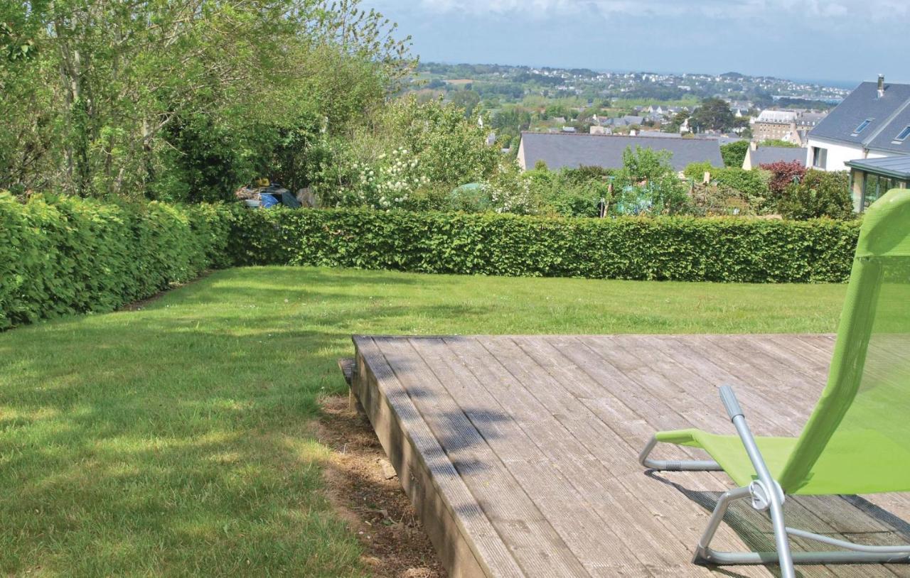 2 Bedroom Nice Home In Plestin Les Greves Esterno foto